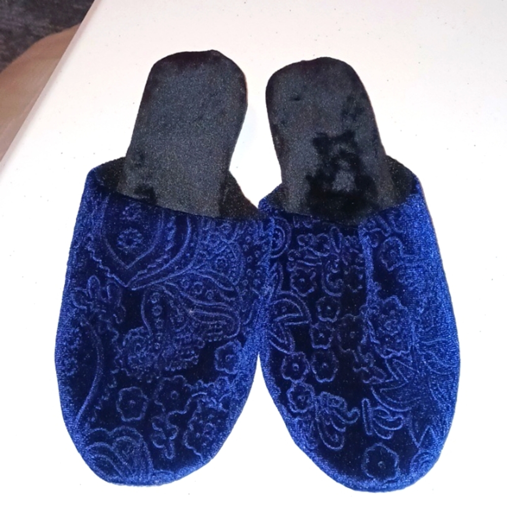 Slippers